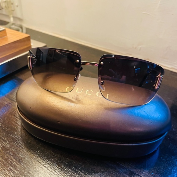 Authentic Gucci vintage shield sunglasses main image 11